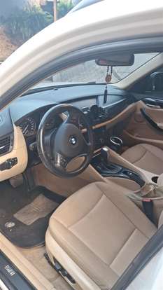 BMW-X1-2011