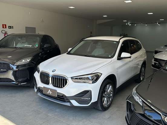 BMW-X1-2.0 16V TURBO ACTIVEFLEX SDRIVE20I X-LINE 4P AUTOMÁTICO BMW-X1-2020