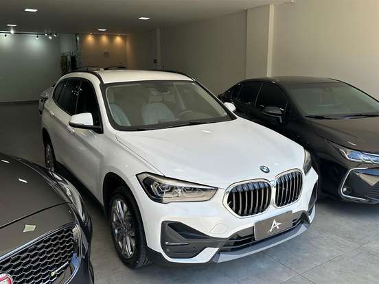 BMW-X1-2.0 16V TURBO ACTIVEFLEX SDRIVE20I X-LINE 4P AUTOMÁTICO BMW-X1-2020
