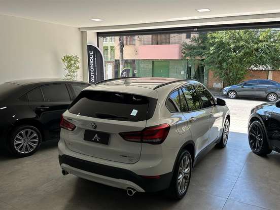 BMW-X1-2.0 16V TURBO ACTIVEFLEX SDRIVE20I X-LINE 4P AUTOMÁTICO BMW-X1-2020