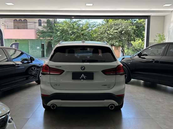 BMW-X1-2.0 16V TURBO ACTIVEFLEX SDRIVE20I X-LINE 4P AUTOMÁTICO BMW-X1-2020