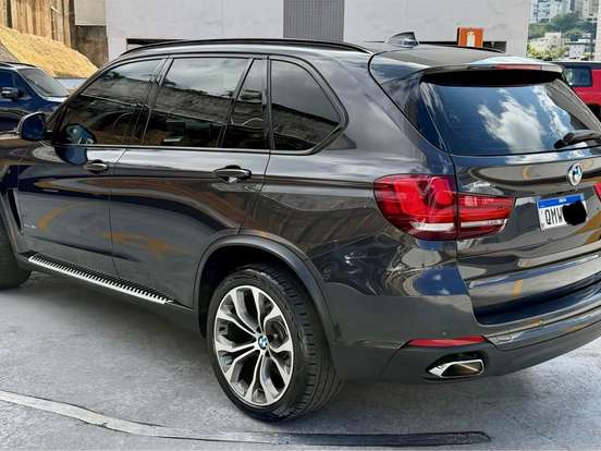 BMW-X5-3.0 FULL 4X4 35I 6 CILINDROS 24V GASOLINA 4P AUTOMÁTICO BMW-X5-2017