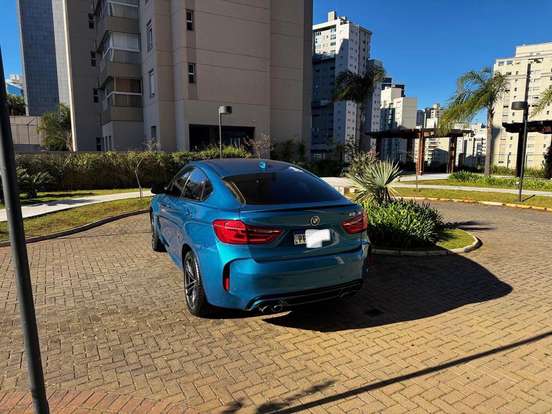 BMW-X6-4.4 M 4X4 COUPÉ V8 32V BI-TURBO GASOLINA 4P AUTOMÁTICO BMW-X6-2017