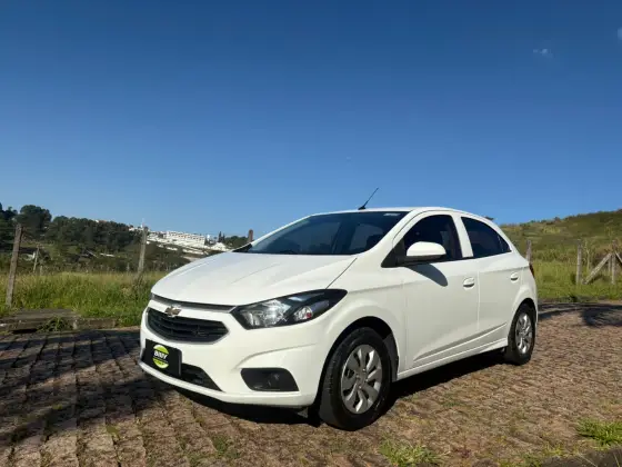 CHEVROLET ONIX 1.0 MPFI LT 8V FLEX 4P MANUAL