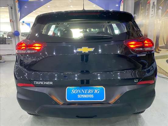 CHEVROLET-TRACKER-2024