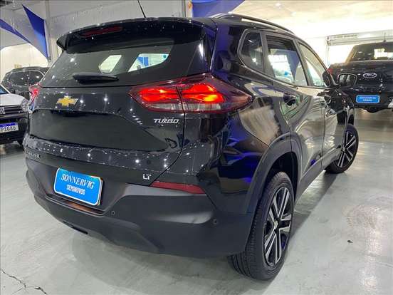 CHEVROLET-TRACKER-2024
