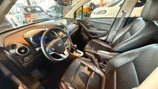 CHEVROLET-TRACKER-2013