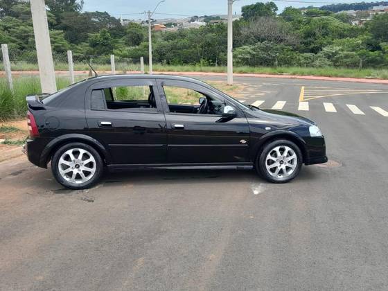 CHEVROLET ASTRA 2.0 MPFI ADVANTAGE 8V FLEX 4P MANUAL