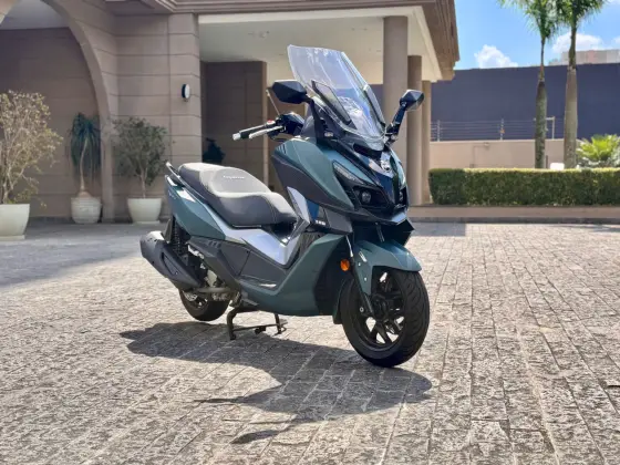 DAFRA CRUISYM 300 