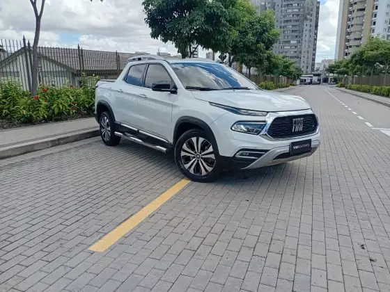 FIAT TORO 2.0 16V TURBO DIESEL VOLCANO 4WD AT9