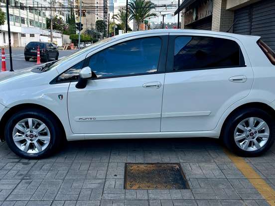 FIAT-PUNTO-1.4 ATTRACTIVE 8V FLEX 4P MANUAL FIAT-PUNTO-2015