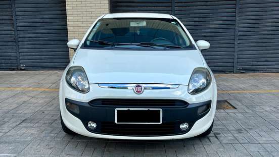 FIAT-PUNTO-2015