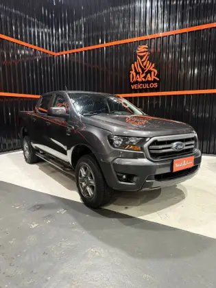 FORD RANGER 2.2 XLS 4X2 CD 16V DIESEL 4P AUTOMÁTICO