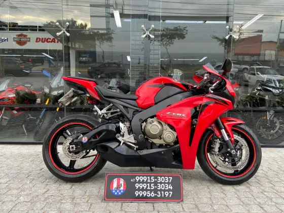 HONDA CBR 1000RR FIREBLADE 