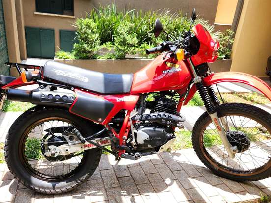 HONDA-XL 250R HONDA-XL 250R-1983
