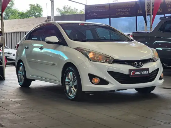 HYUNDAI HB20S 1.6 PREMIUM 16V FLEX 4P AUTOMÁTICO