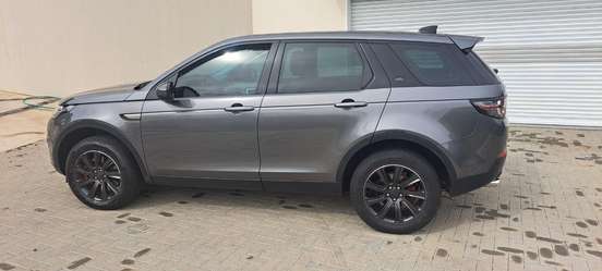 LAND ROVER-DISCOVERY SPORT-2018