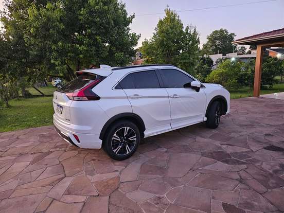 MITSUBISHI-ECLIPSE CROSS-2023