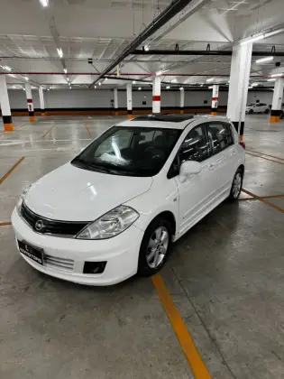 NISSAN TIIDA 1.8 SL 16V FLEX 4P AUTOMÁTICO