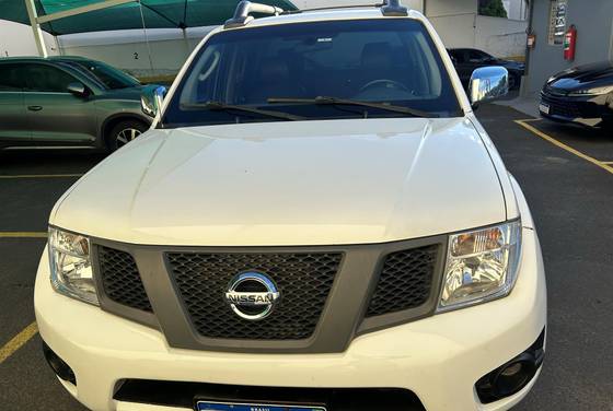 NISSAN FRONTIER 2.5 SL 4X4 CD TURBO ELETRONIC DIESEL 4P AUTOMÁTICO