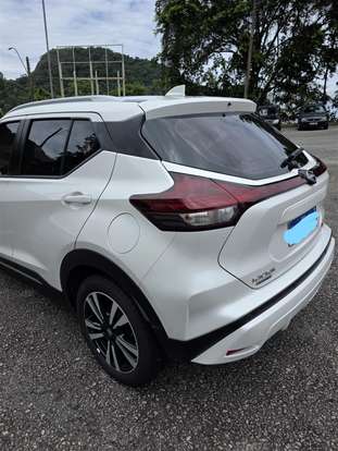 NISSAN-KICKS PLAY-2025