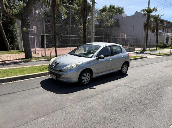PEUGEOT-207-2012