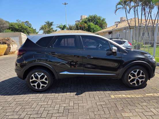 RENAULT-CAPTUR-2.0 16V HI-FLEX BOSE AUTOMÁTICO RENAULT-CAPTUR-2019