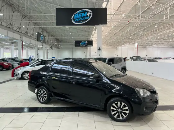 TOYOTA ETIOS 1.5 XLS SEDAN 16V FLEX 4P AUTOMÁTICO