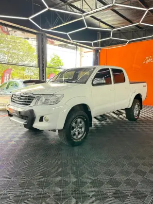 TOYOTA HILUX 2.7 SRV 4X4 CD 16V FLEX 4P AUTOMÁTICO