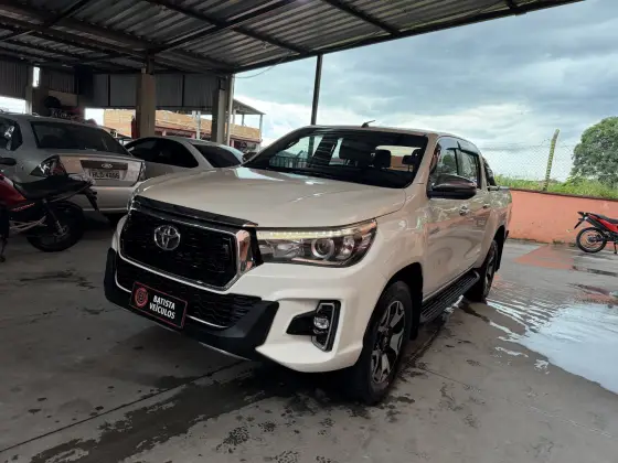 TOYOTA HILUX 2.8 SRX 4X4 CD 16V DIESEL 4P AUTOMÁTICO