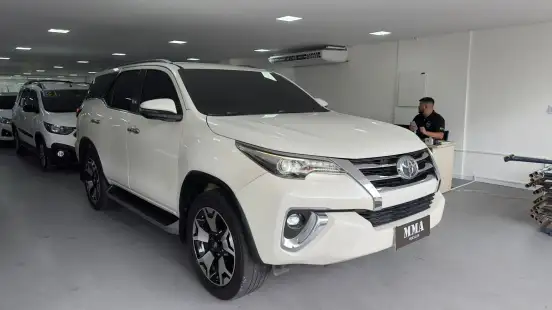 TOYOTA-HILUX SW4-2018