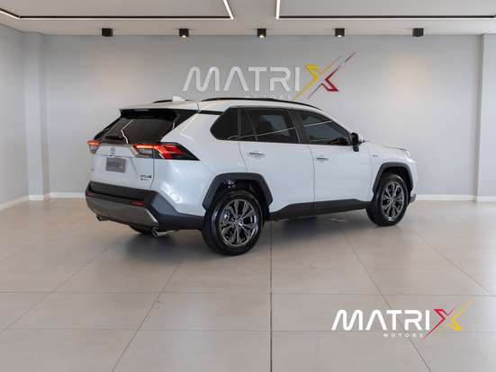 TOYOTA-RAV4-2025