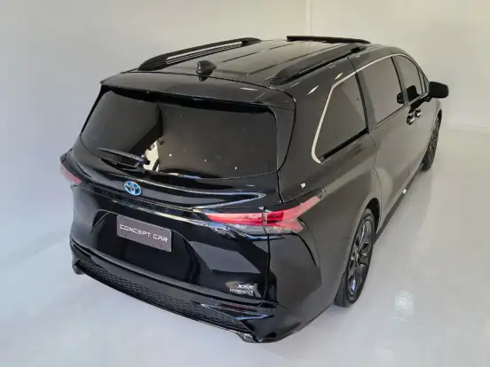 TOYOTA-SIENNA-2024