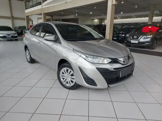 TOYOTA YARIS 1.5 16V FLEX SEDAN XL LIVE MULTIDRIVE