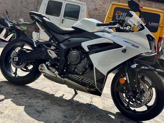 TRIUMPH-DAYTONA 660 TRIUMPH-DAYTONA 660-2025