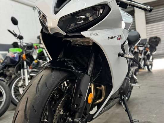 TRIUMPH-DAYTONA 660 TRIUMPH-DAYTONA 660-2025
