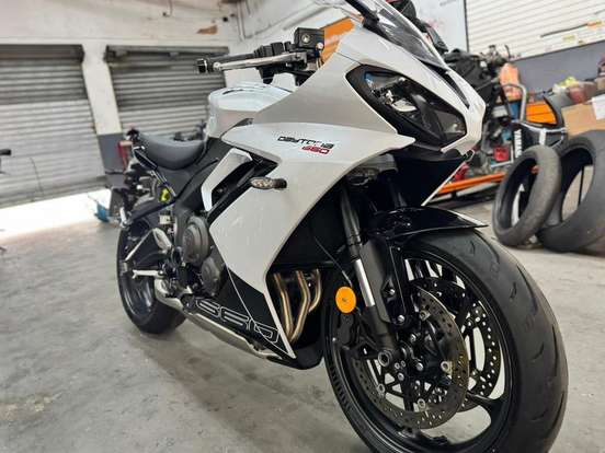 TRIUMPH-DAYTONA 660 TRIUMPH-DAYTONA 660-2025