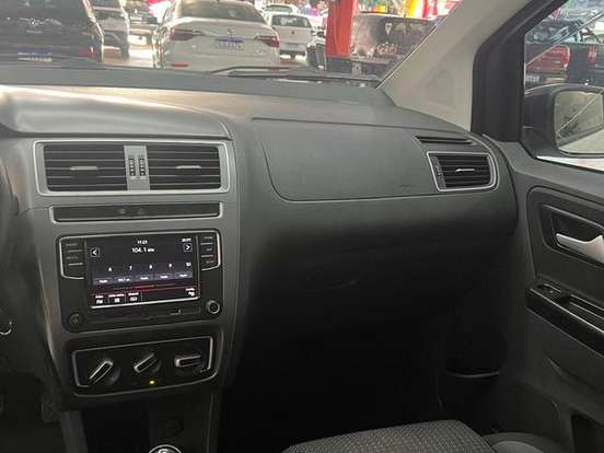 VOLKSWAGEN-FOX-1.6 MSI TOTAL FLEX CONNECT 4P I-MOTION VOLKSWAGEN-FOX-2018