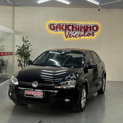 VOLKSWAGEN JETTA 2.0 COMFORTLINE FLEX 4P MANUAL