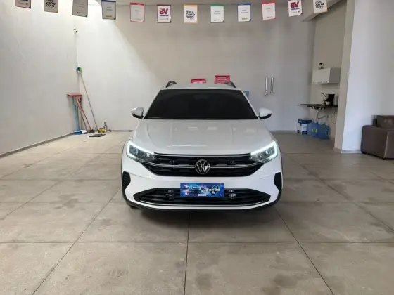 VOLKSWAGEN NIVUS 1.0 200 TSI TOTAL FLEX COMFORTLINE AUTOMÁTICO