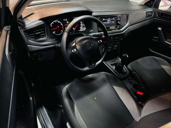 VOLKSWAGEN-POLO-2024