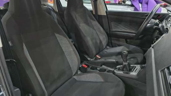 VOLKSWAGEN-POLO-2024