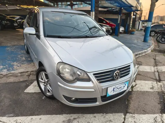 VOLKSWAGEN POLO SEDAN 1.6 MI COMFORTLINE 8V FLEX 4P AUTOMATIZADO