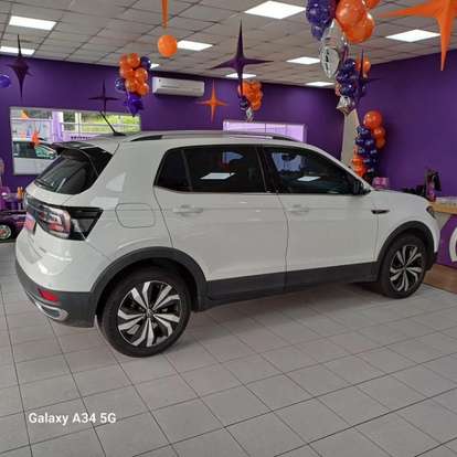 VOLKSWAGEN-T-CROSS-2023