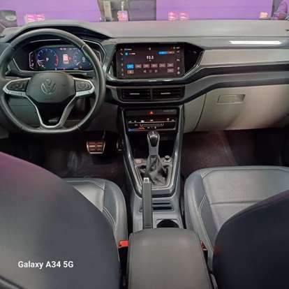 VOLKSWAGEN-T-CROSS-2023