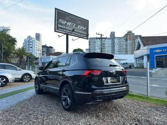 VOLKSWAGEN TIGUAN 2.0 350 TSI GASOLINA ALLSPACE R-LINE 4MOTION DSG