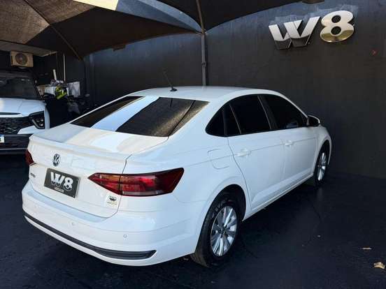 VOLKSWAGEN-VIRTUS-2021