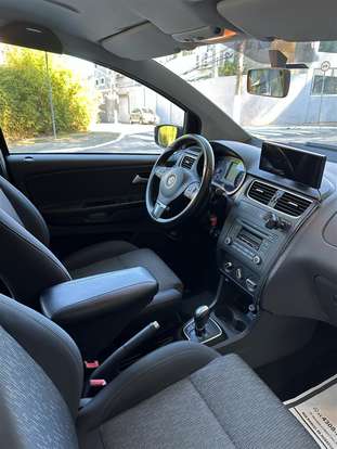 VOLKSWAGEN-FOX-2013