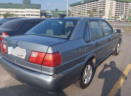 VOLKSWAGEN-SANTANA-1.8 MI 8V GASOLINA 4P MANUAL VOLKSWAGEN-SANTANA-2001