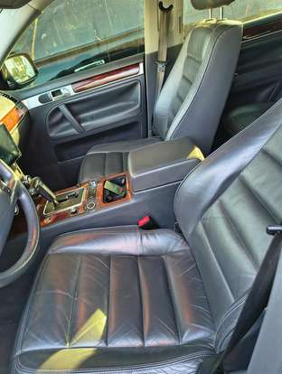 VOLKSWAGEN-TOUAREG-4.2 FSI V8 32V GASOLINA 4P TIPTRONIC VOLKSWAGEN-TOUAREG-2004